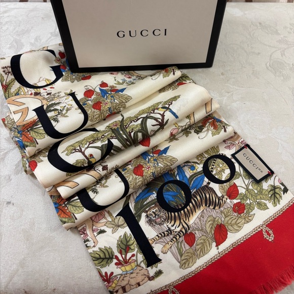 🆕 Gucci GG 100 Aniversary Silk Scarf 🧣in Box - Picture 1 of 6